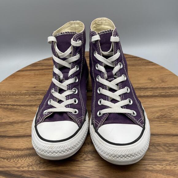 Converse Chuck Taylor All Star Shoes Womens Size 7 Purple High Tops Casual Skate - Picture 2 of 8